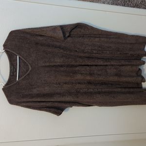 BAREFOOT DREAMS wearable throw